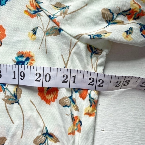 Lands’End Women's Relaxed Cotton Floral Print Short Sleeve Crewneck T-Shirt - Picture 6 of 8